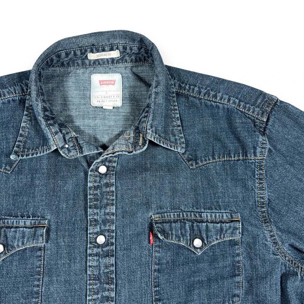 Levis Western Shirt Adult LARGE Blue Denim Dark Wash Pearl Snap Regular Fit